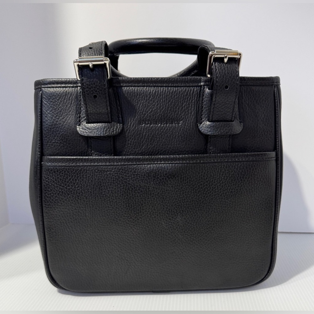 100% authentic Burberry pebble leather bag